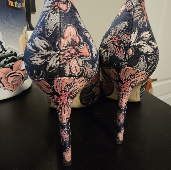 Hazel Pointed Toe Pump (Women)Sam Edelman 9.5 - Picture 7 of 8